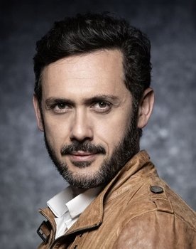 Emanuele Giorgi as Francesco Ibaldi