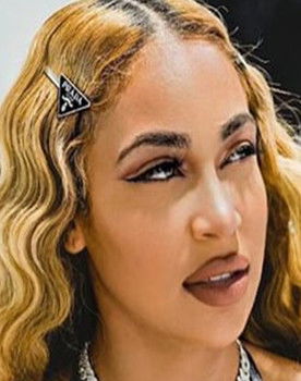 Paije Speights as Esha