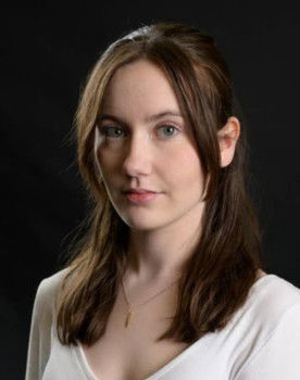 Sarah Whelan as Jessie