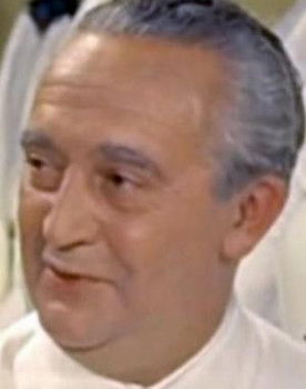 Julio Goróstegui as Don Diego Tenorio