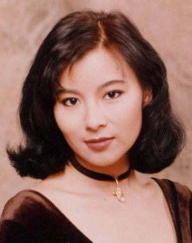 Elizabeth Lee Mei-Fung as Tsin Siu Fung