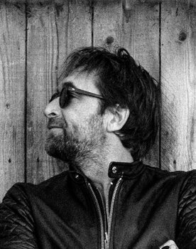 Eric Digaire as Self - Basse/Chœurs