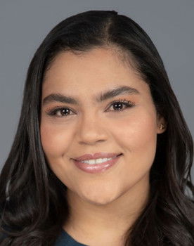 Victoria Ortiz as Rosa