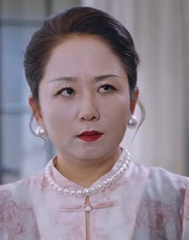 崔佳