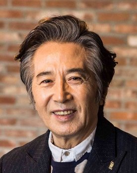 Baek Yoon-sik Photo
