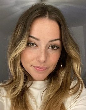 Shauna Dewit as Self - Jury