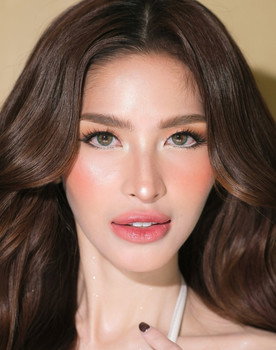 Yllana Marie Aduana