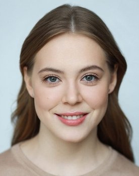 Irina Labatorina as Елизавета Бове