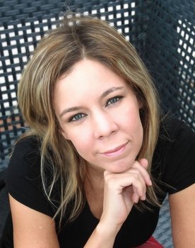 Diana Barrows as Lisa