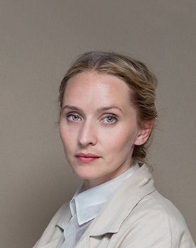 Mona Fastvold as 