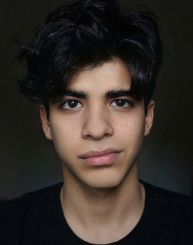 Gianni Tese as Italiano