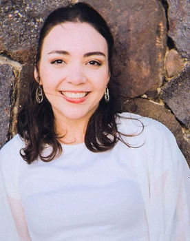 Jully Lima as Clarissa #5