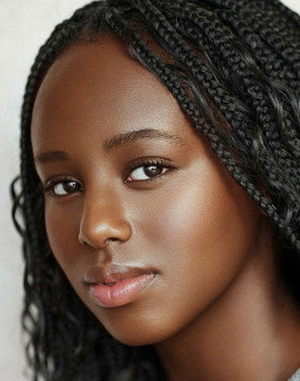 Yobdee  Marazzi as Sarah