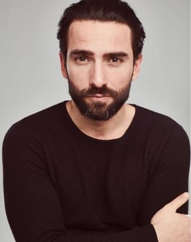 Erol Gedik as 