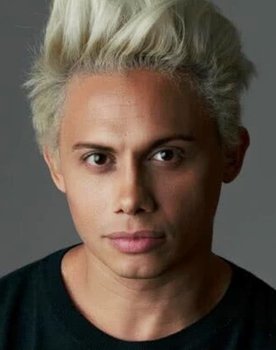 Silvero Pereira as Felipe