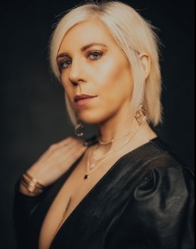 Trish Williams as Swiss Police