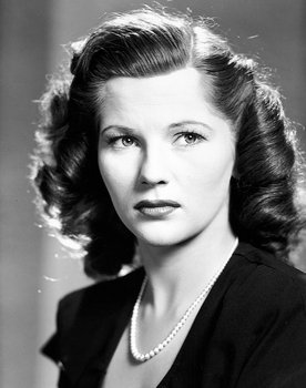 Teala Loring as Evelyn Barrett