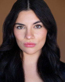 Victoria Ulmos