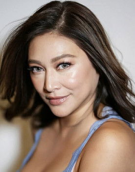 Rufa Mae Quinto as Francesca
