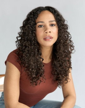 Andrea Reindl as Dominique