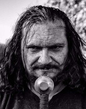 Paco Rebollo as Threatening guy