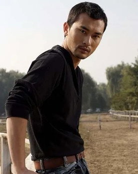 Ye Feng as Nozawa