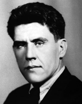 Aleksandr Kashperov as Безуш