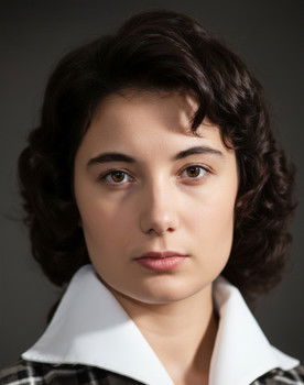 Deniz Tanyeli as Necla