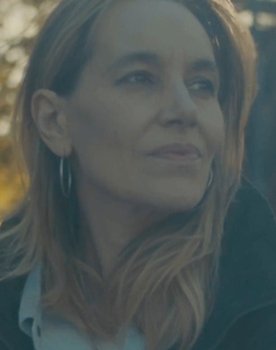 Analía Fernández as Lucía