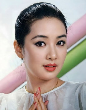 Jeong Yun-hui as 