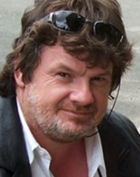 Patrick Ronchin as Le convoyeur