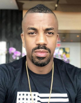 Sixx King as Oba Santos