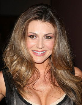 Cerina Vincent as Nina