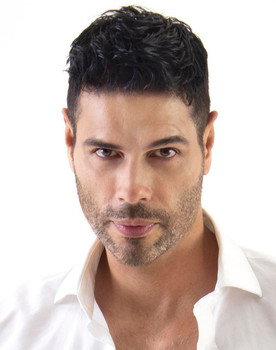 Juan David Galindo as Arturo Sanabria