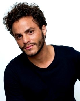 Gabriel Manita as Canceriano