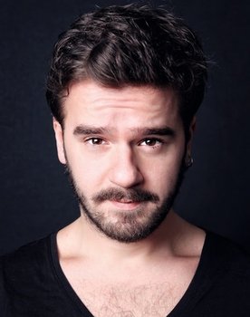 Buğra Özmüldür