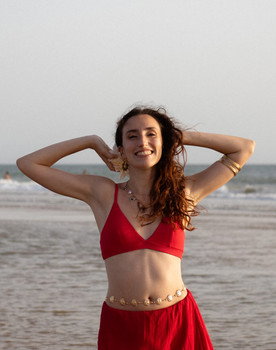 Estrella Rivero as María