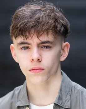 Dylan Mynett as Micah