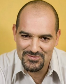 Antonio Esquinas as El Peco