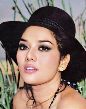 เปียทิพย์ คุ้มวงศ์ เปียทิพย์ คุ้มวงศ์