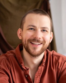 William Osbeldiston-Hawkes as Peter