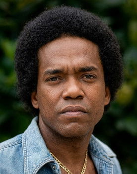 Haroldo de Oliveira as Simão