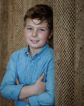 Edward Wray as Talon