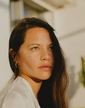 Aline Deschamps as Jury
