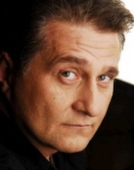 Marcel Zmožek as Prince David (singing voice)