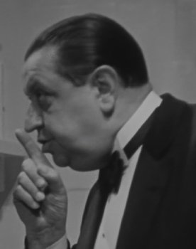 Jacques Beauvais as Le livreur