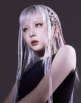 Jiwoo as KARD