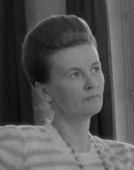 Nadette Thinus as The Mom