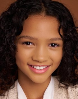 Brindisi Dupree as Lucy