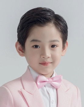 Huang Yao Hong as Xu Zheng Yun